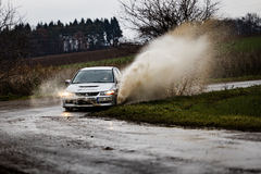 Jízda v závodním Mitsubishi Lancer EVO IX