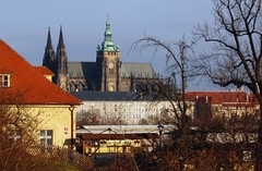 Restaurace Petřínské Terasy - letní terasa s výhledem