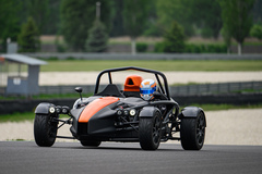 Jízda v Ariel Atom 4 na velkém závodním Masarykově okruhu v Brně