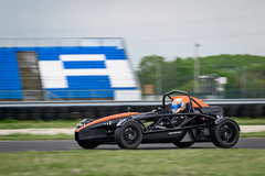 Jízda v Ariel Atom 4 na velkém závodním Masarykově okruhu v Brně