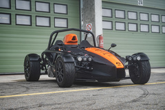 Jízda v Ariel Atom 4 na velkém závodním Masarykově okruhu v Brně