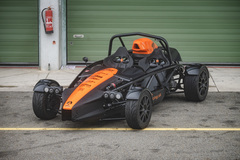 Jízda v Ariel Atom 4 na velkém závodním Masarykově okruhu v Brně