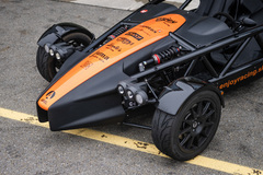 Jízda v Ariel Atom 4 na velkém závodním Masarykově okruhu v Brně