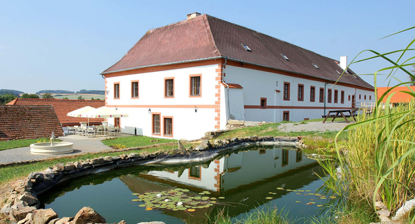 Pobyt v zámeckém apartmá se snídaní na zámku Libouň nedaleko Blaníku